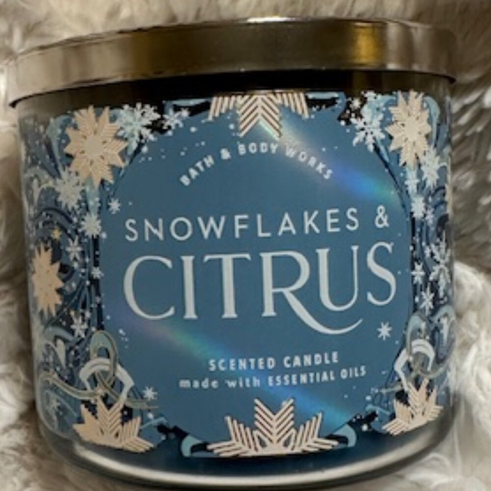 Bath & Body Works Candle NEW NEVER USED